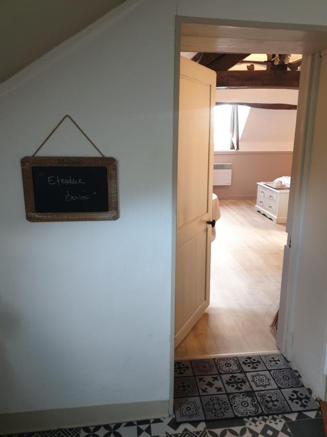 D'Anciennes "Chambres De Bonnes" Онфлёр Экстерьер фото